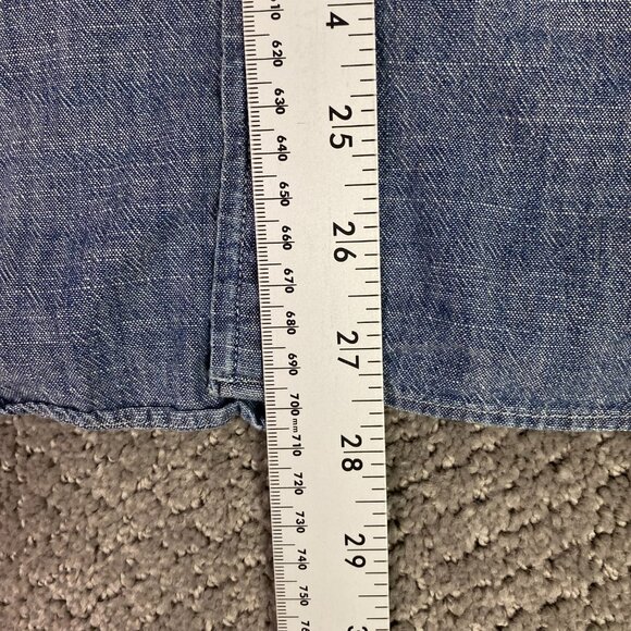 J. CREW Chambray Shirt Men's Medium Blue Button Up Down Cotton - Picture 8 of 8